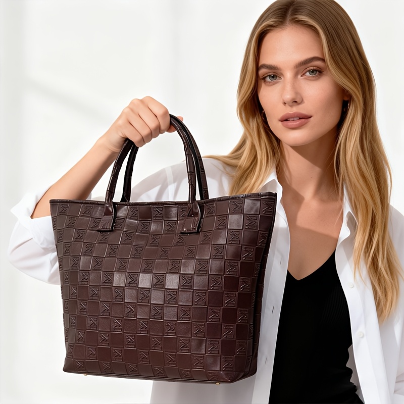 ライトラグジュアリー ディープブラウン キルティング柄 レデ - Women Bags On Sale のレビューと価格