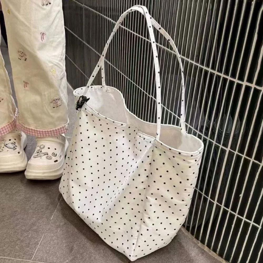 大容量の新しい水玉模様のキャンバスバッグ、韓国風女子学生用ト - Women Bags On Sale のレビューと価格
